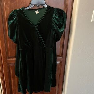 SHEIN Teen Green Velvet Dress
